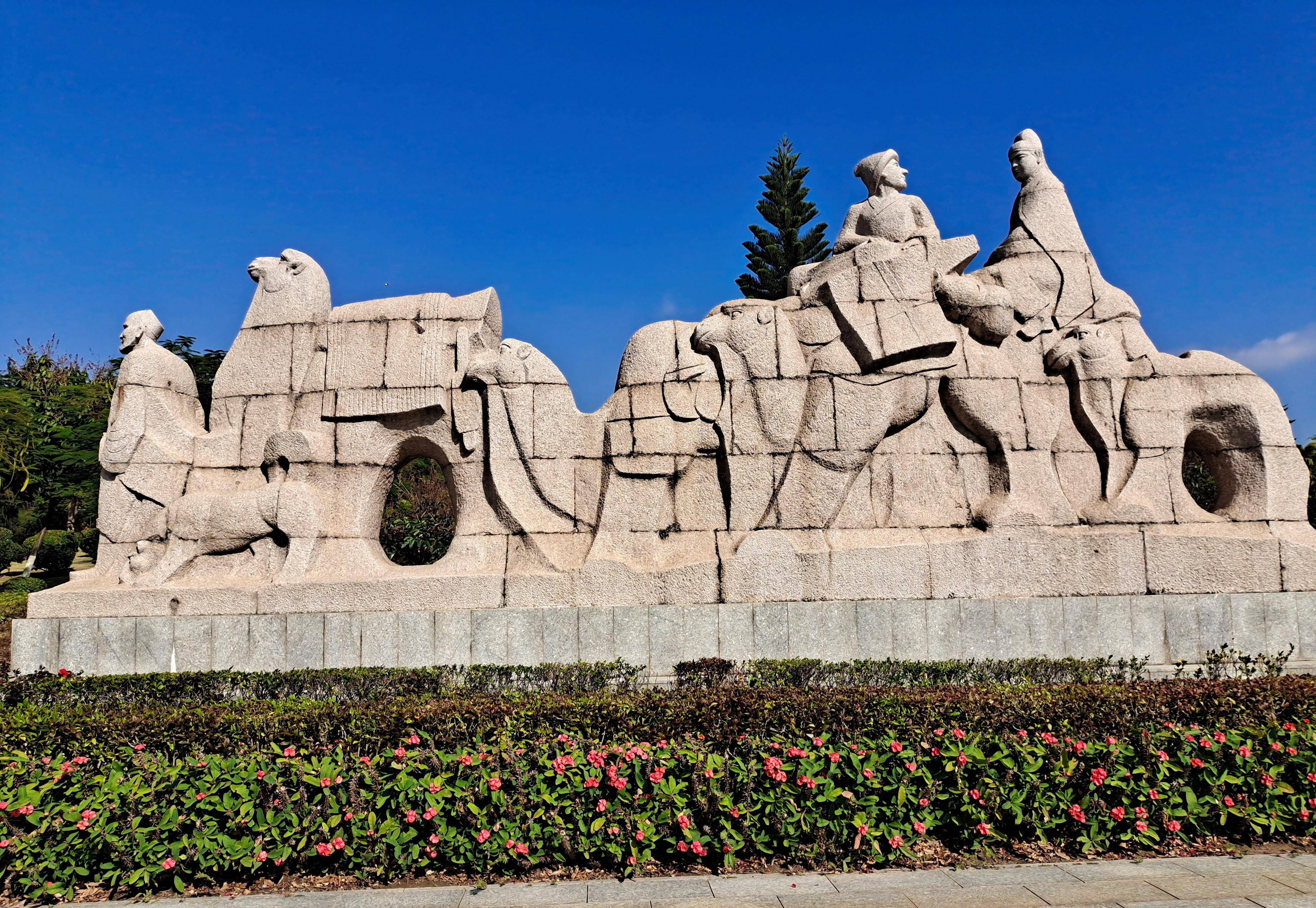 廈門園博苑真美,各地風情的民俗建筑看個夠,還有杏林閣月光環